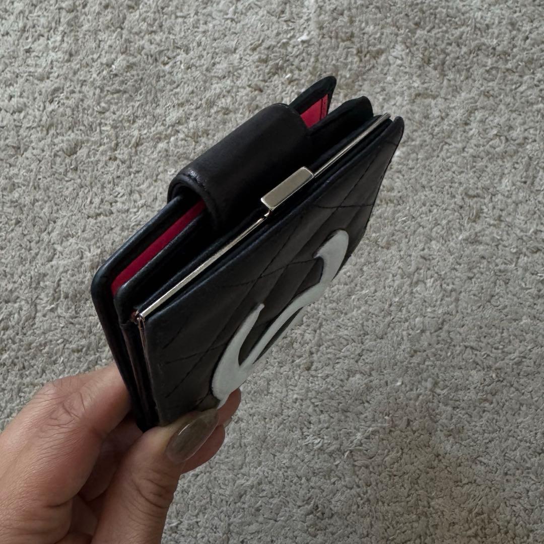 CHANEL 二つ折り財布 ブラック/ホワイト