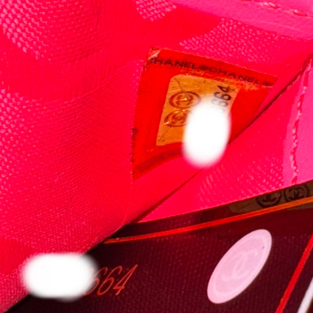 CHANEL 二つ折り財布 ブラック/ホワイト