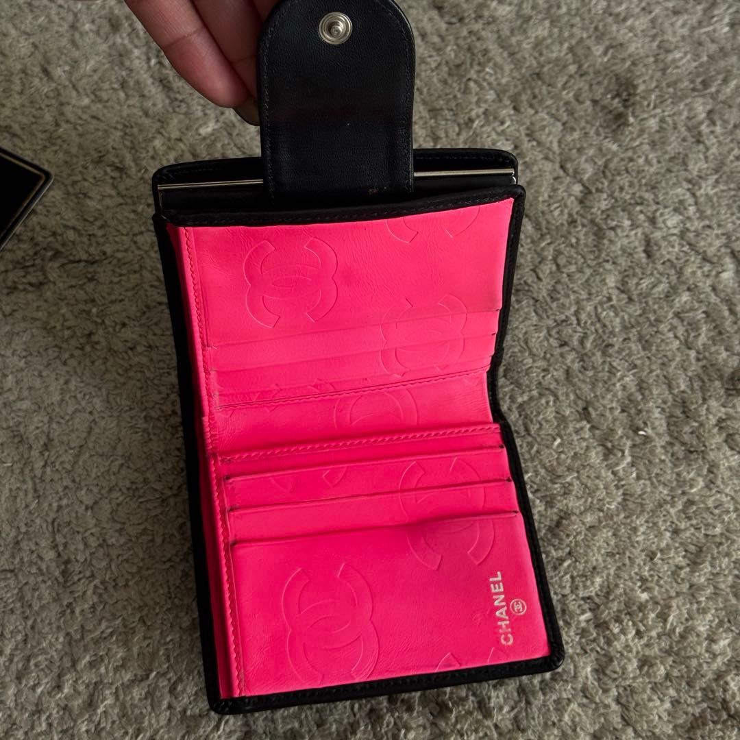 CHANEL 二つ折り財布 ブラック/ホワイト
