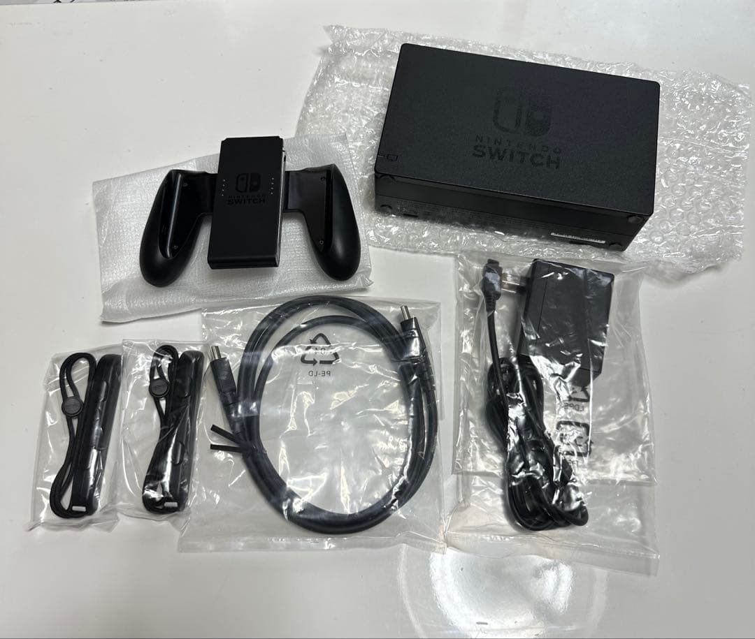 任天堂 Switch 本体 グレー