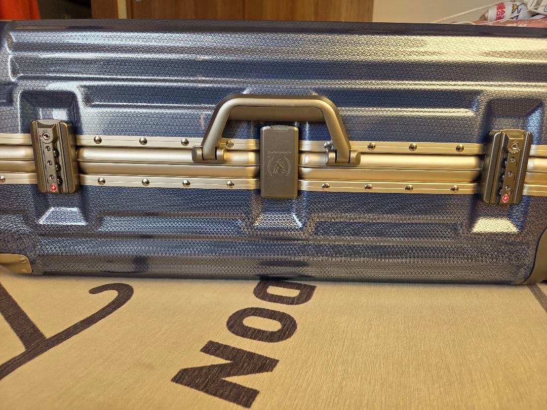 美品・LEGEND WALKER スーツケース Lサイズ