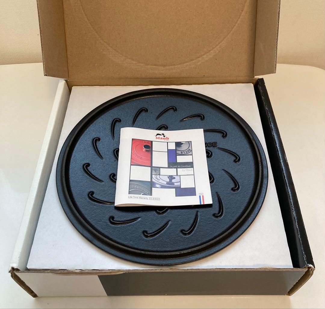 Staub ブレイザー ソテーパン 24cm 未使用保管品（外箱ダメージあり）