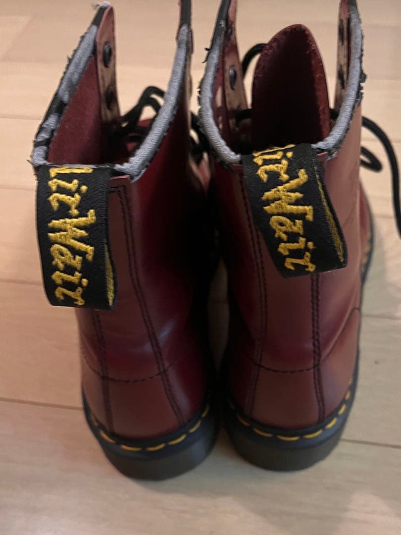 【Dr. Martens】バーガンディ 8ホールブーツUK7