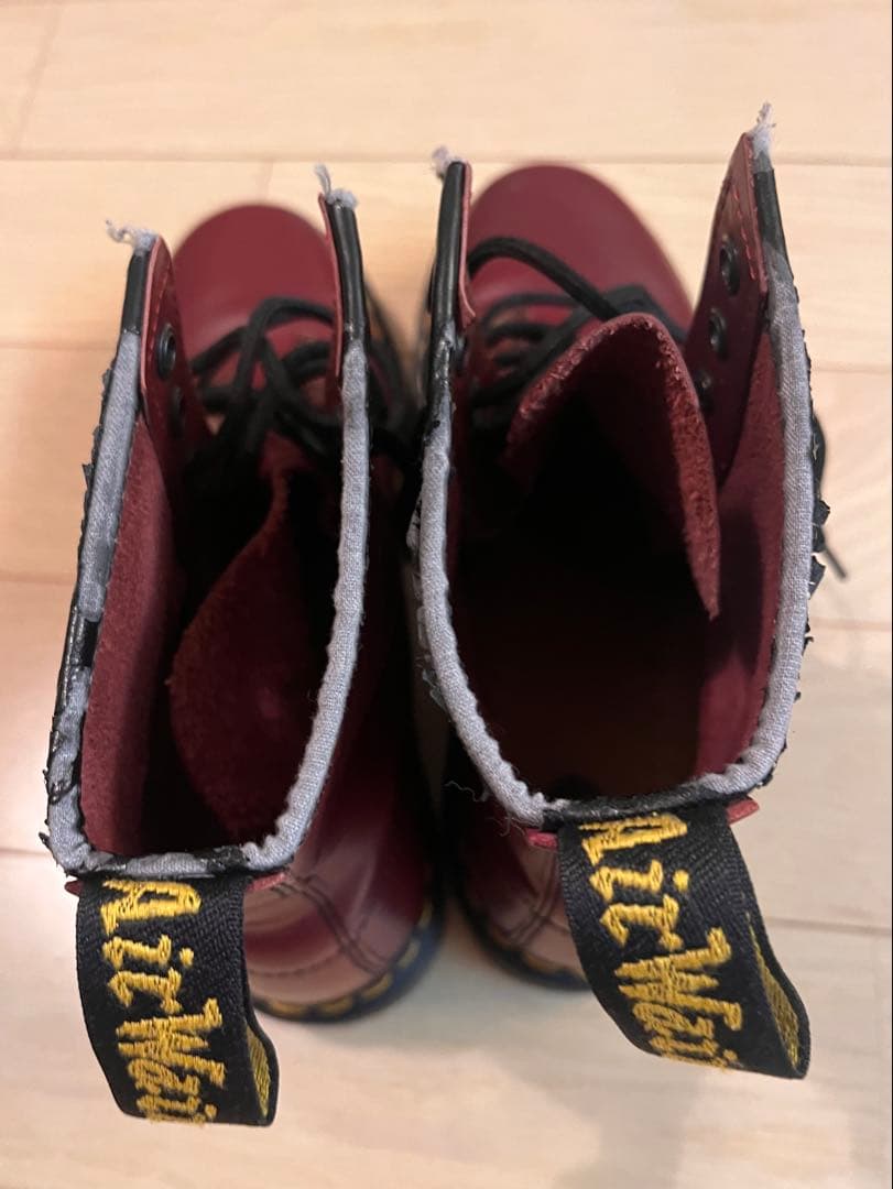 【Dr. Martens】バーガンディ 8ホールブーツUK7