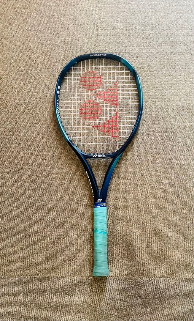 美品☆YONEX テニス ジュニアテニスラケット EZONE 26