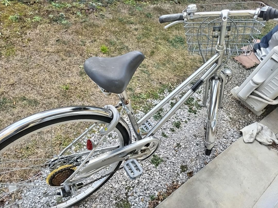シティサイクル シルバーメッキ仕上げ　26インチ 近県限定無料配達します