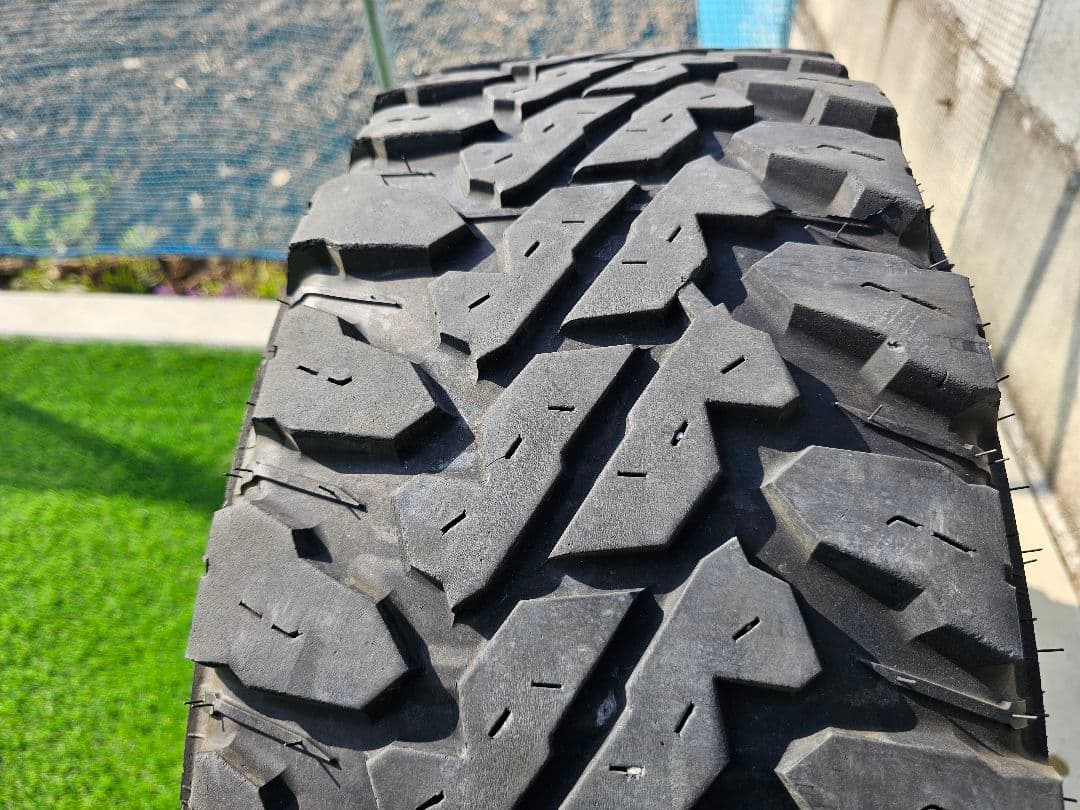 ヨコハマジオランダーMT G003 16インチ 285/75r16