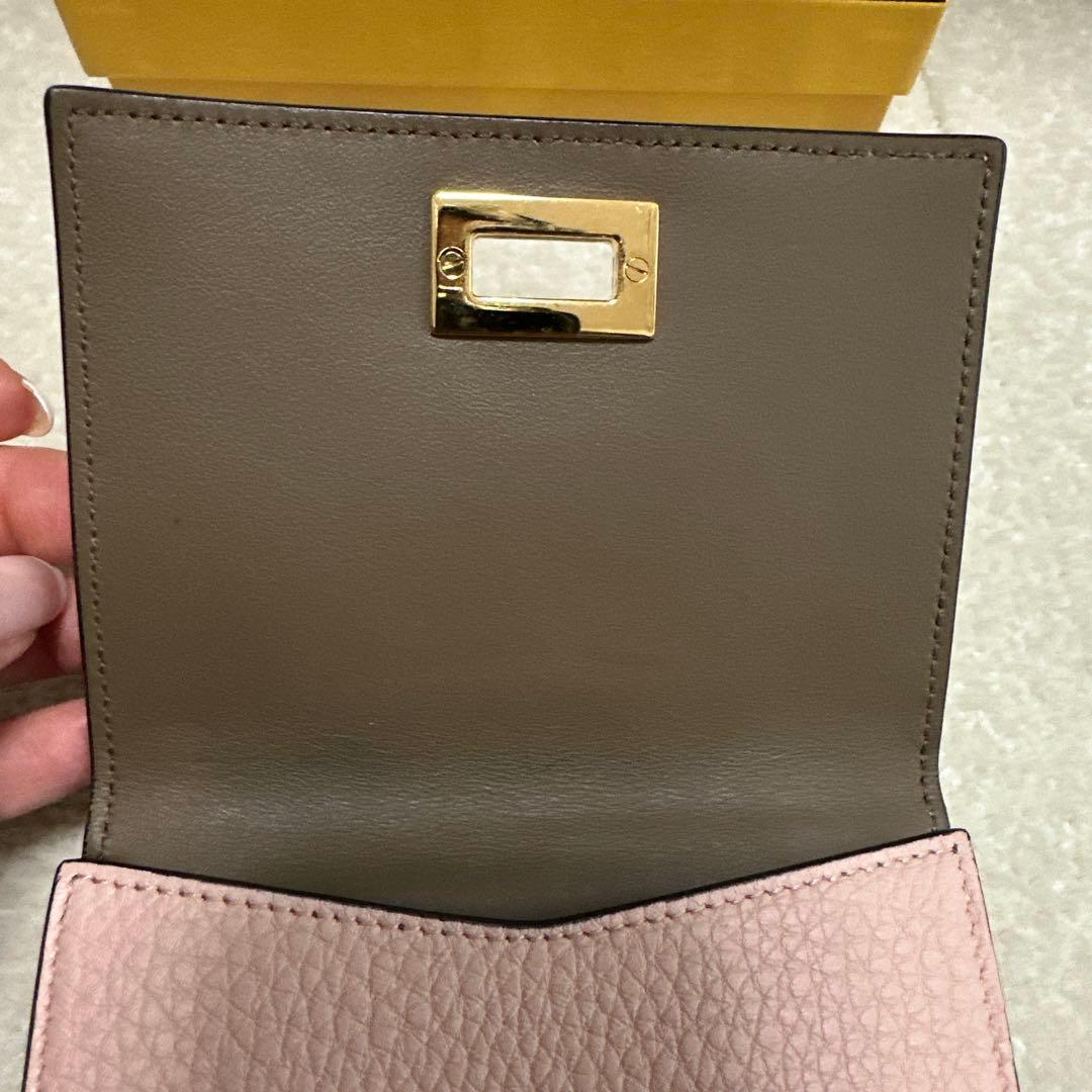 FENDI ピーカブーウォレット　財布　ピンク　バイカラー