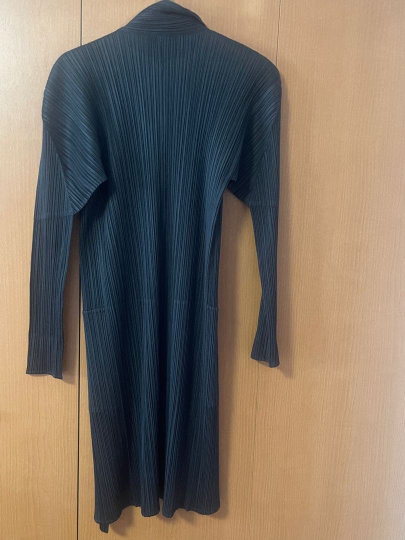 PLEATS PLEASE ブラック ロングカーディガン