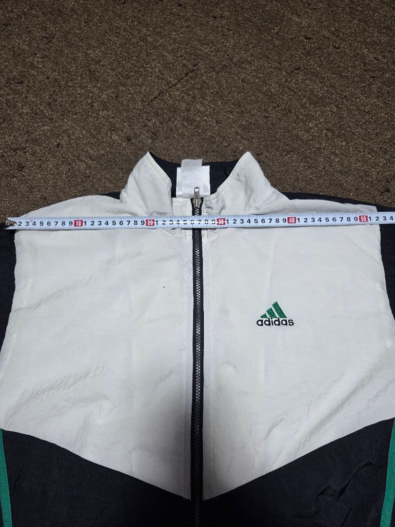 90s adidas ナイロンジャケット 万国旗タグ 常田大希 ビッグシルエット