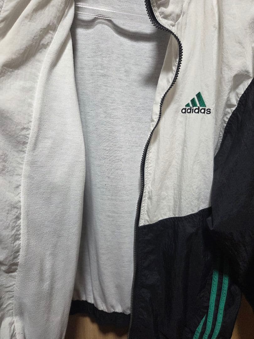 90s adidas ナイロンジャケット 万国旗タグ 常田大希 ビッグシルエット