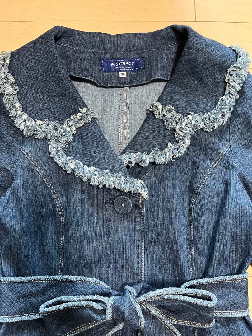美品／M’S GRACY エムズグレイシー　デニムコート　フリンジ　ベルト付