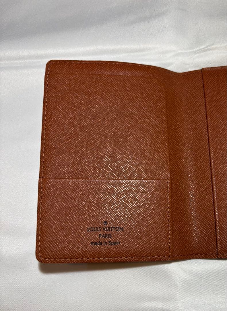 LOUIS VUITTON モノグラム柄パスポートケース　ヴィンテージ品