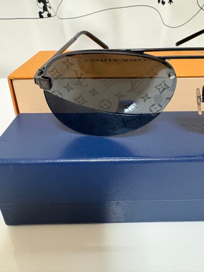 T*O様 美品Louis Vuitton サングラス・クロックワイズ