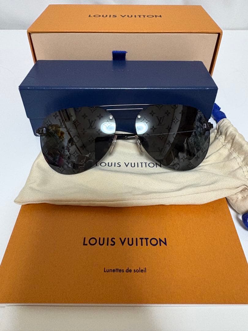 T*O様 美品Louis Vuitton サングラス・クロックワイズ