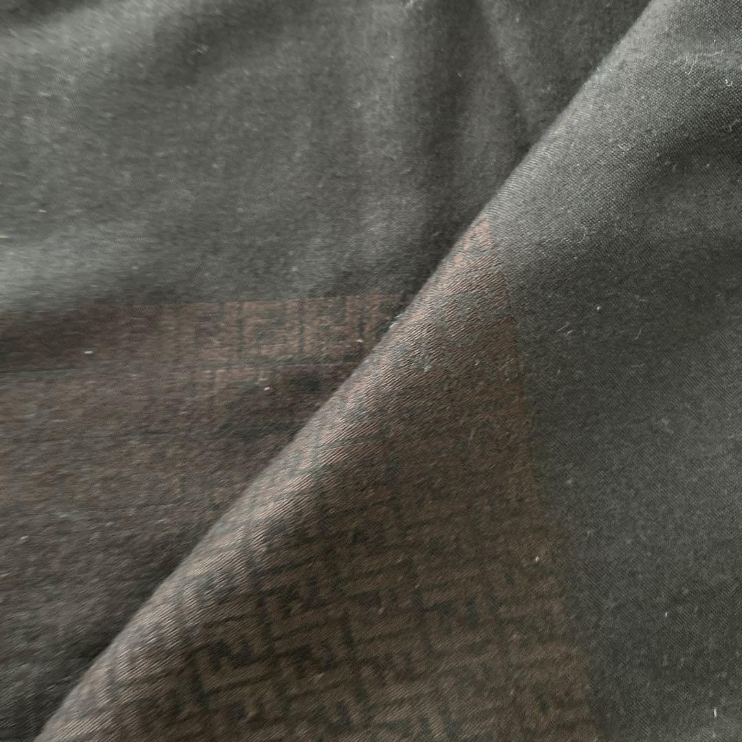 FENDI ロゴ　マフラー　ストール