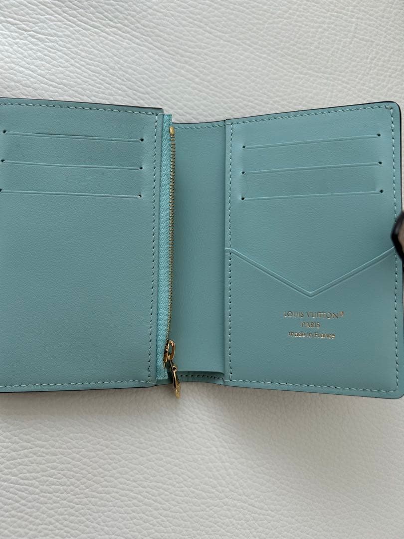 くまママLouis Vuitton ヴェルティカル ウォレット コンパクト