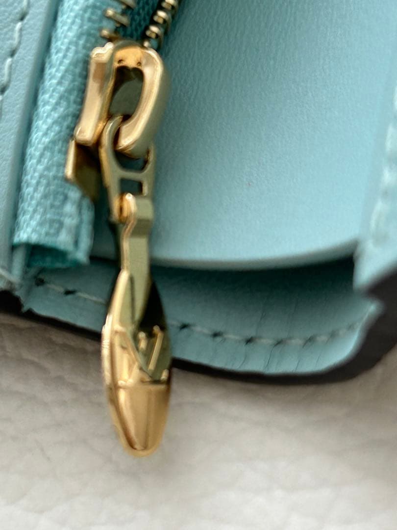 くまママLouis Vuitton ヴェルティカル ウォレット コンパクト