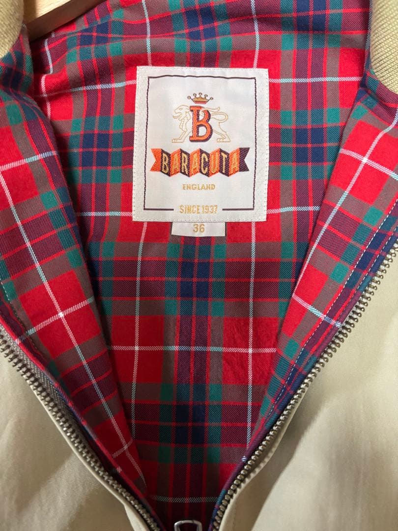 ★veyron　BARACUTA G9 ベージュ 36