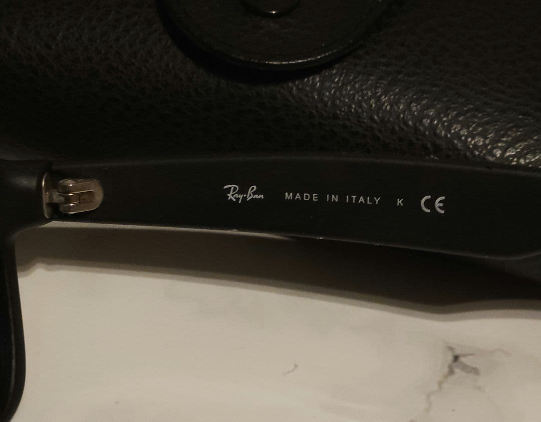 Ray-BanニューウェイファーラーRB2132-F 622/17 ブルーミラー