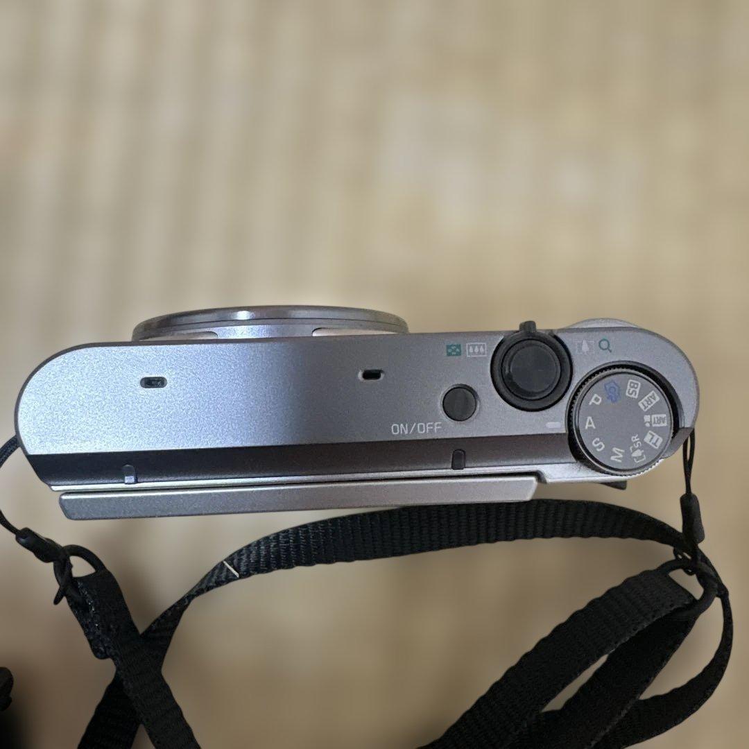 デジタルカメラ CASIO EXILIM EX-ZR1700