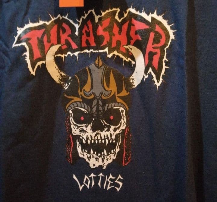 THRASHER×LOTTIES SKATESHOP - LOGO TEE