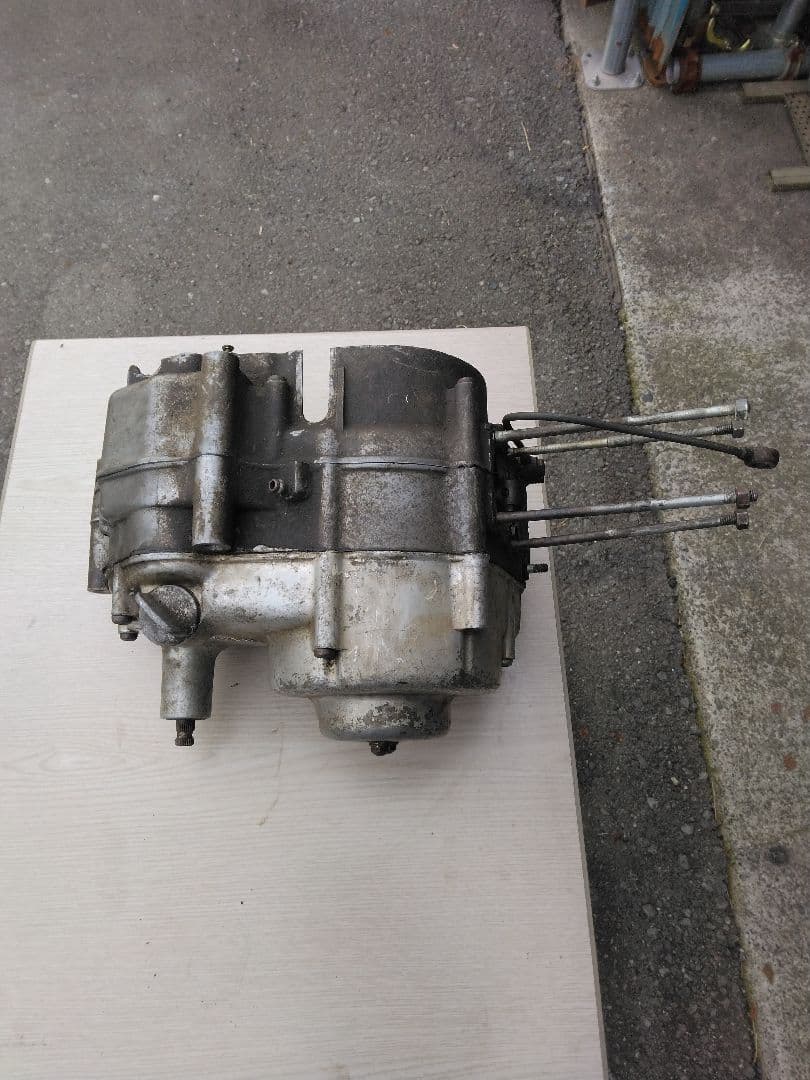ホンダC100 2つ星　バイクエンジン