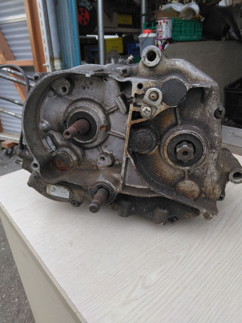 ホンダC100 2つ星　バイクエンジン