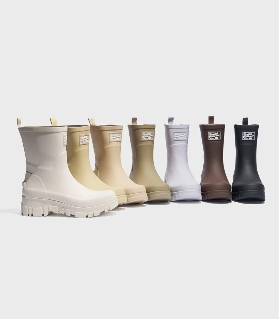 【韓国限定】RockfishWeatherwear ベージュ 25 箱付き
