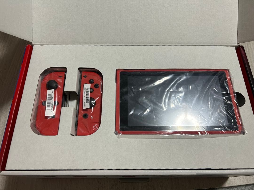 Nintendo switch マリオレッド×ブルー