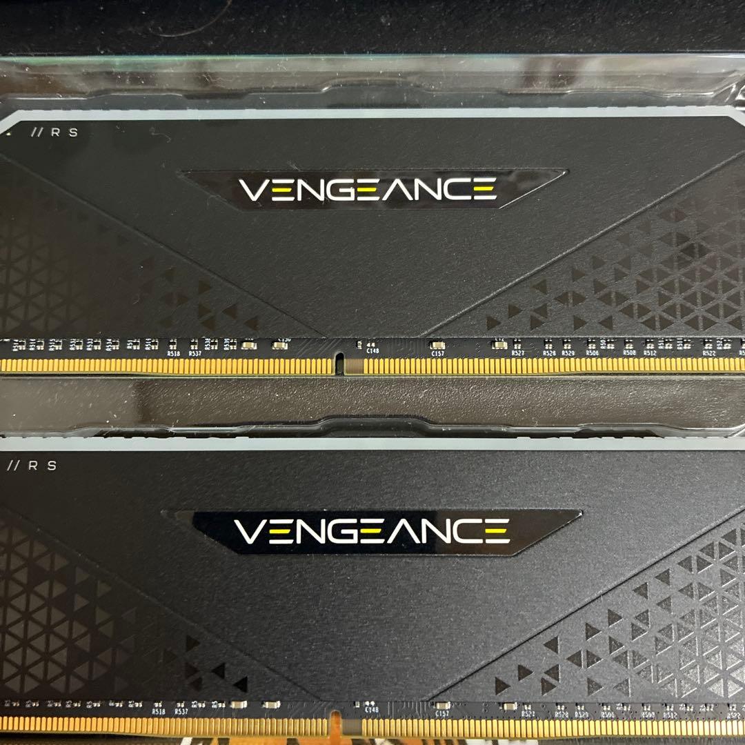 メモリー CORSAIR VENGEANCE RGB RS 32GB DDR4