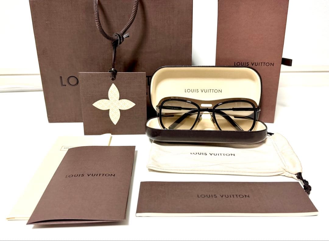 ■ほろよい■✨美品⚜️LOUIS VUITTON⚜️サングラス ダミエ