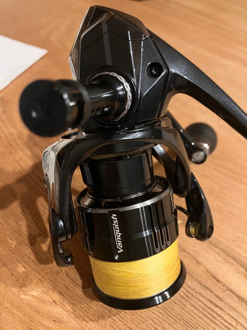 Vanquish C3000 バンキッシュ　スピニングリール 黒　スタンド