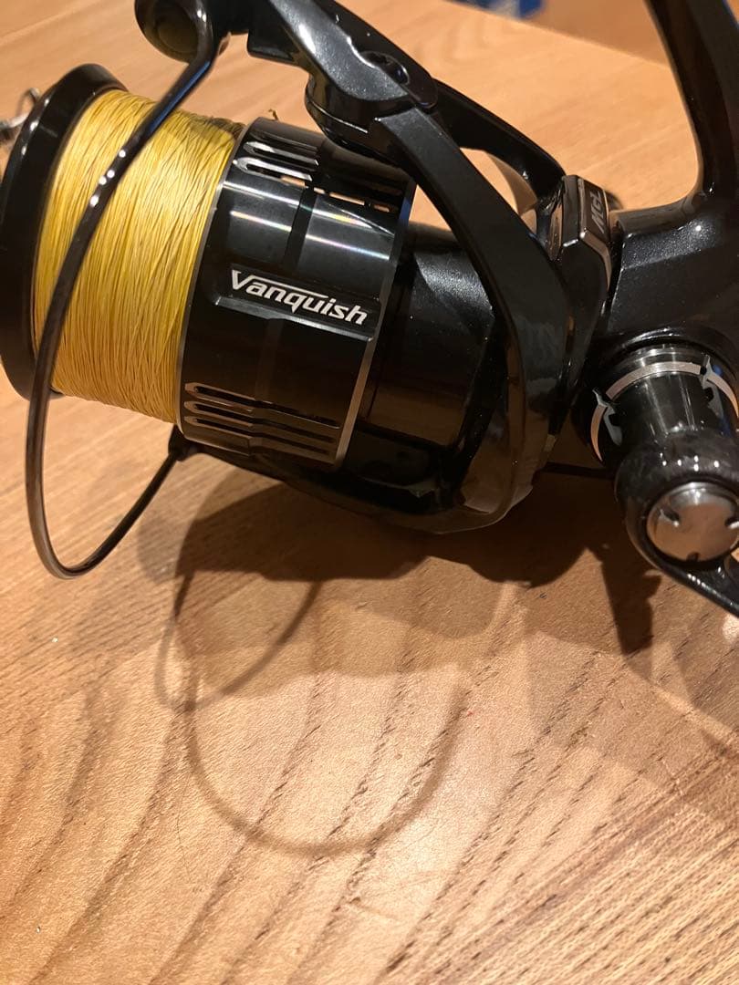 Vanquish C3000 バンキッシュ　スピニングリール 黒　スタンド