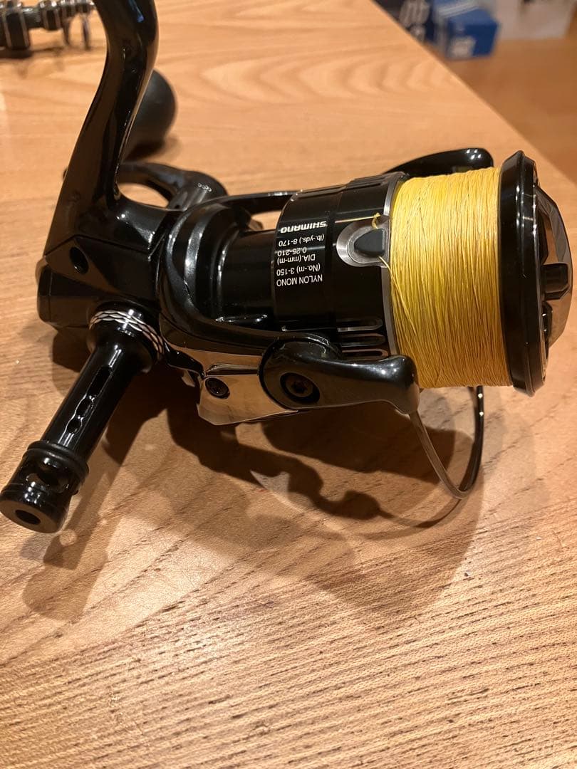 Vanquish C3000 バンキッシュ　スピニングリール 黒　スタンド