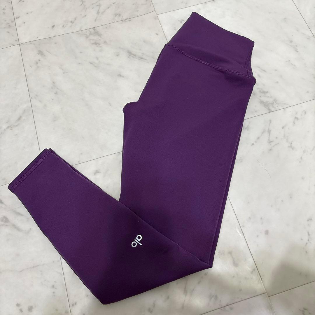 ALO Yoga パープルハイウエストレギンス