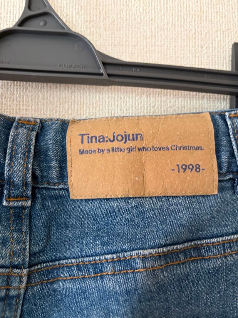 Tina:Jojun ティーナジョジュン　刺繍デニムフレアパンツ