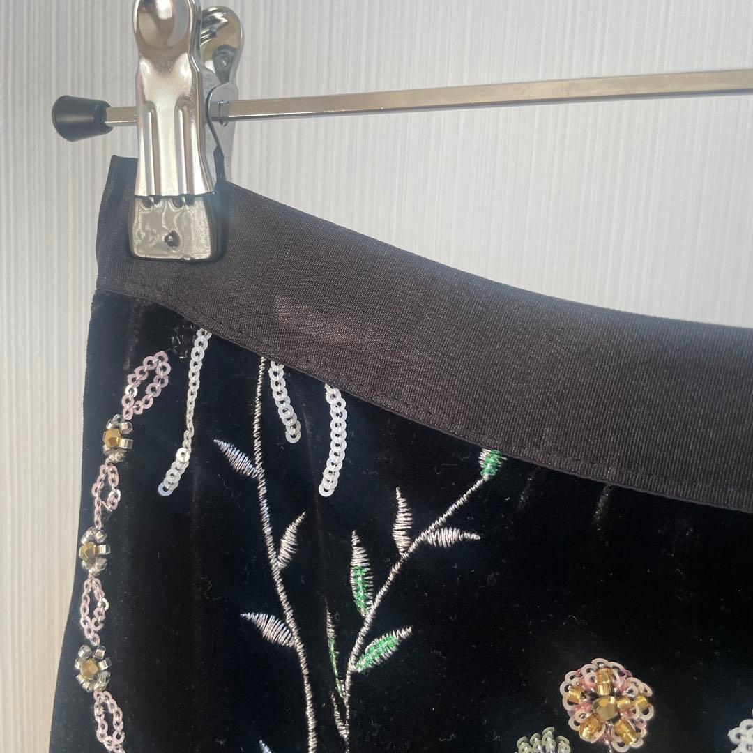 ANDREA&Co. アンドレア&コー　ボタニカル刺繍ベロアスカート　ロング