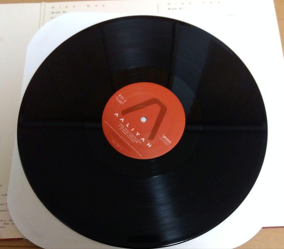 AALIYAH 、NELLY レコード