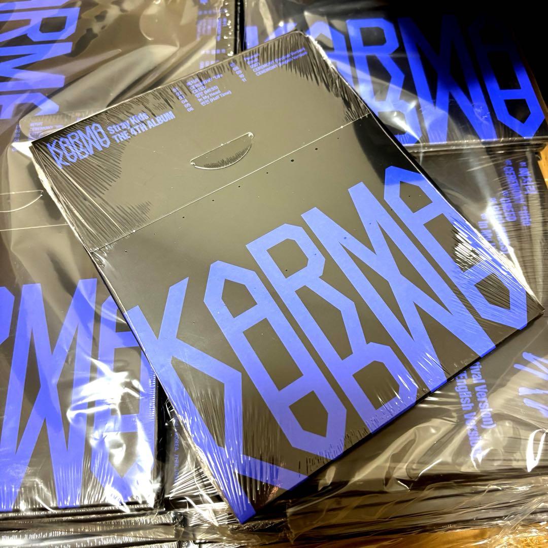 compact 未開封 40枚 StrayKids KARMA フライヤー付