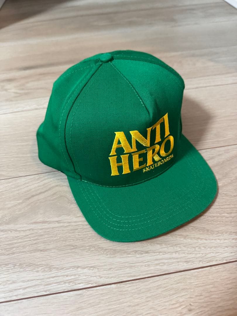 【希少】ANTI HERO アンチヒーロー　キャップ　シュプリーム