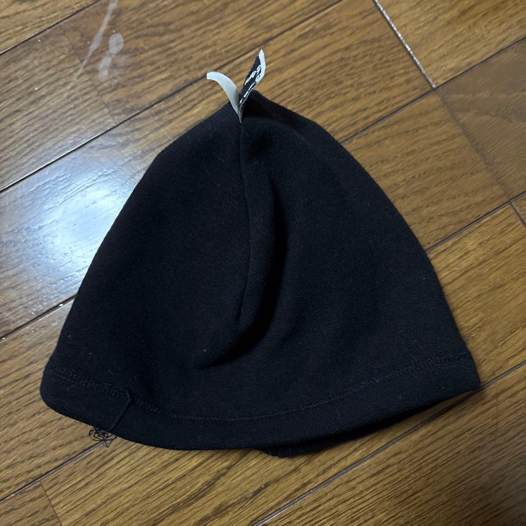 黒のニット帽・ビーニー