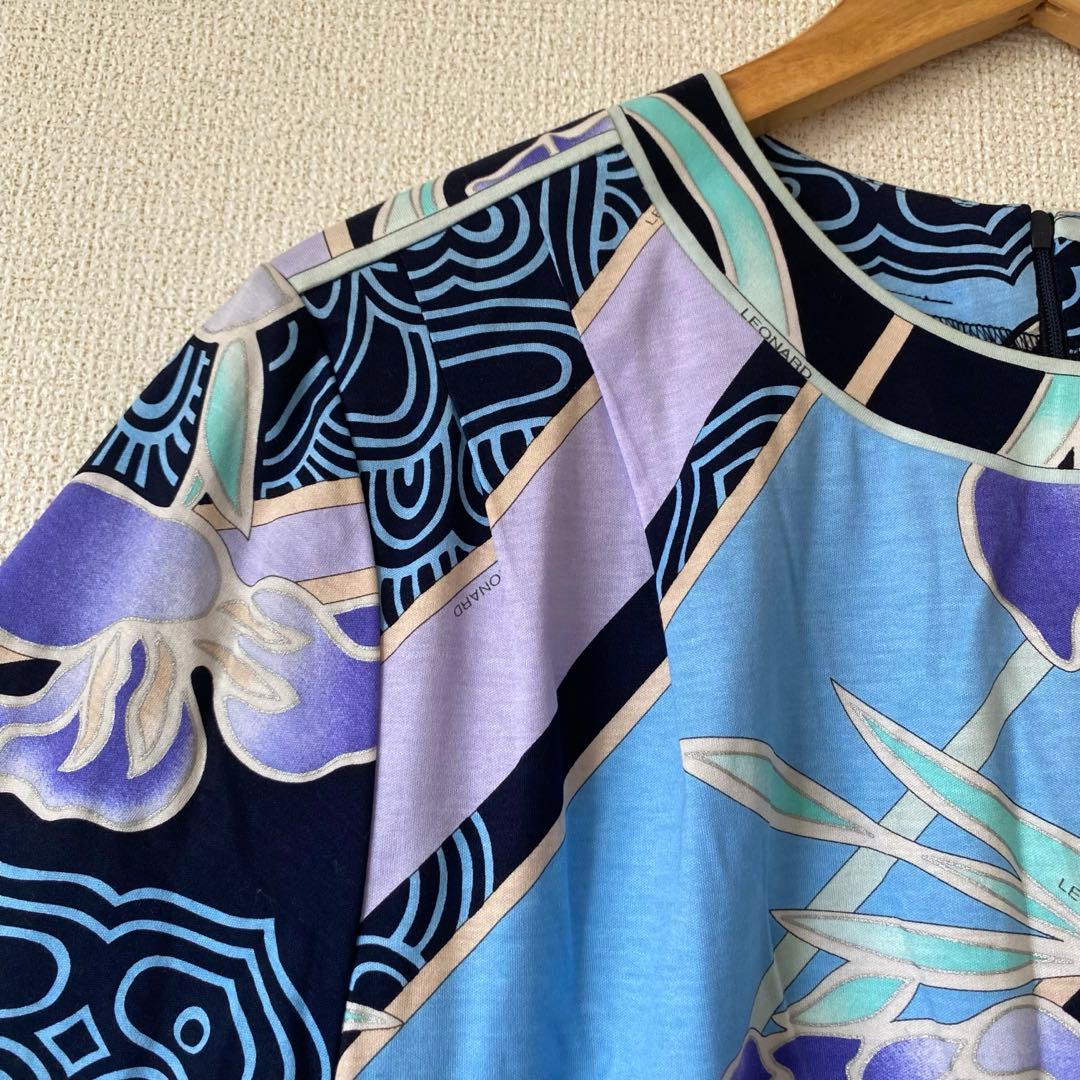 LEONARD レオナール 半袖カットソー ブルー系 菖蒲 綿100 サイズ42