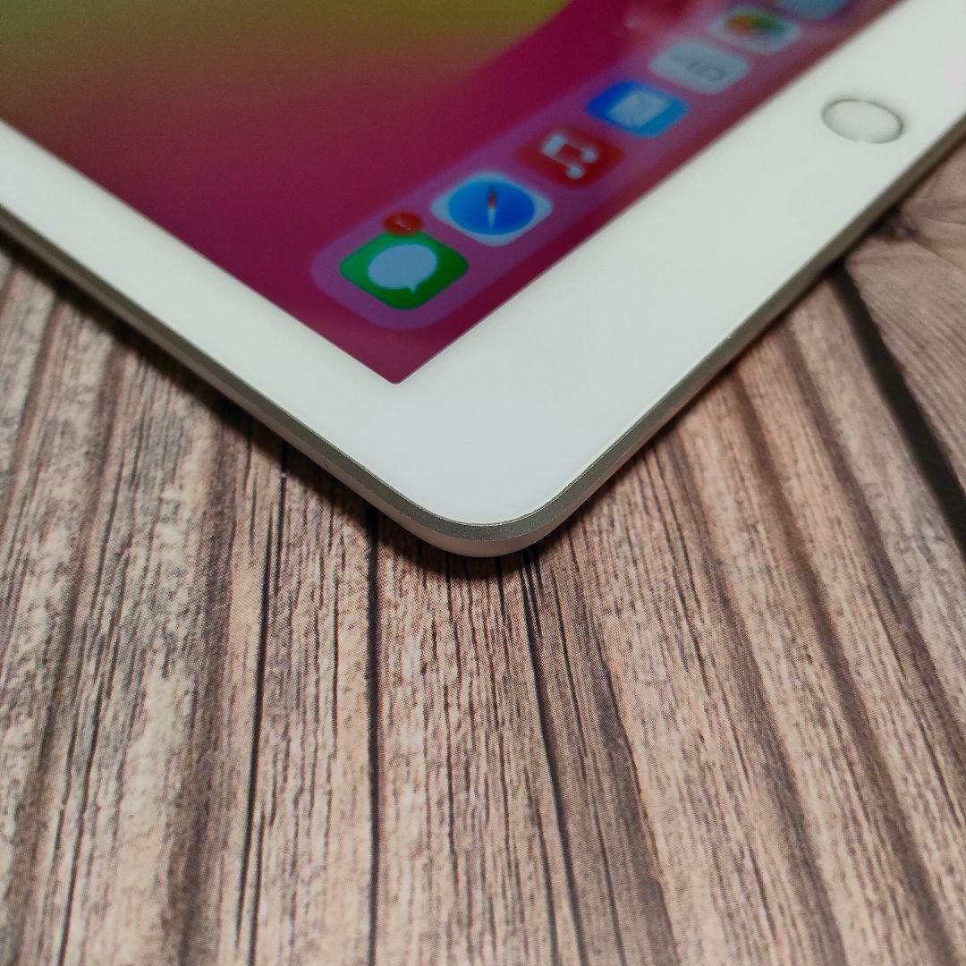 iPad 第6世代 32GB SIMフリー 美品 バッテリー97%