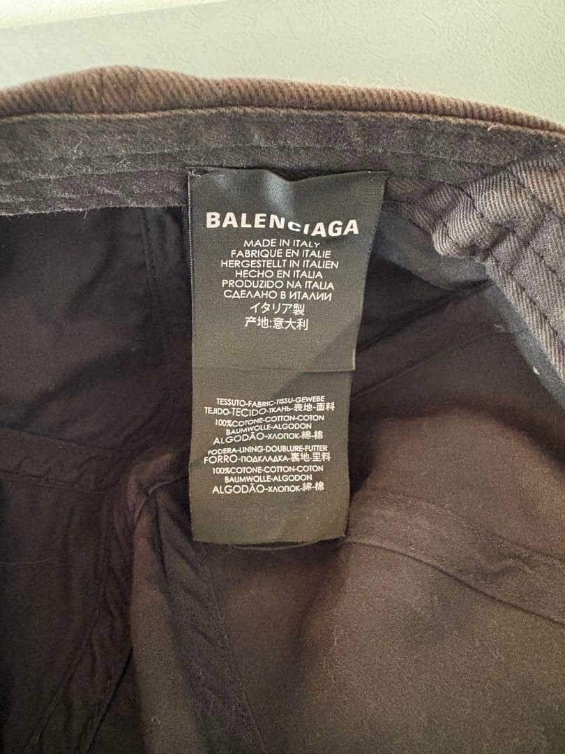 BALENCIAGA ベースボールキャップ　Lサイズ（保存袋、ショッパー付き）
