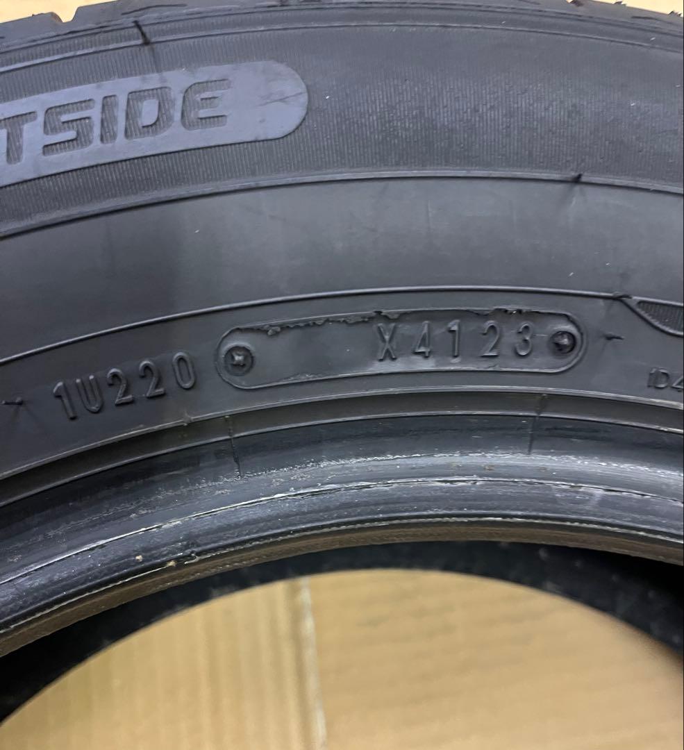 こーちゃん様中古①　送料込み　2本　RV505 205/60R16 92H