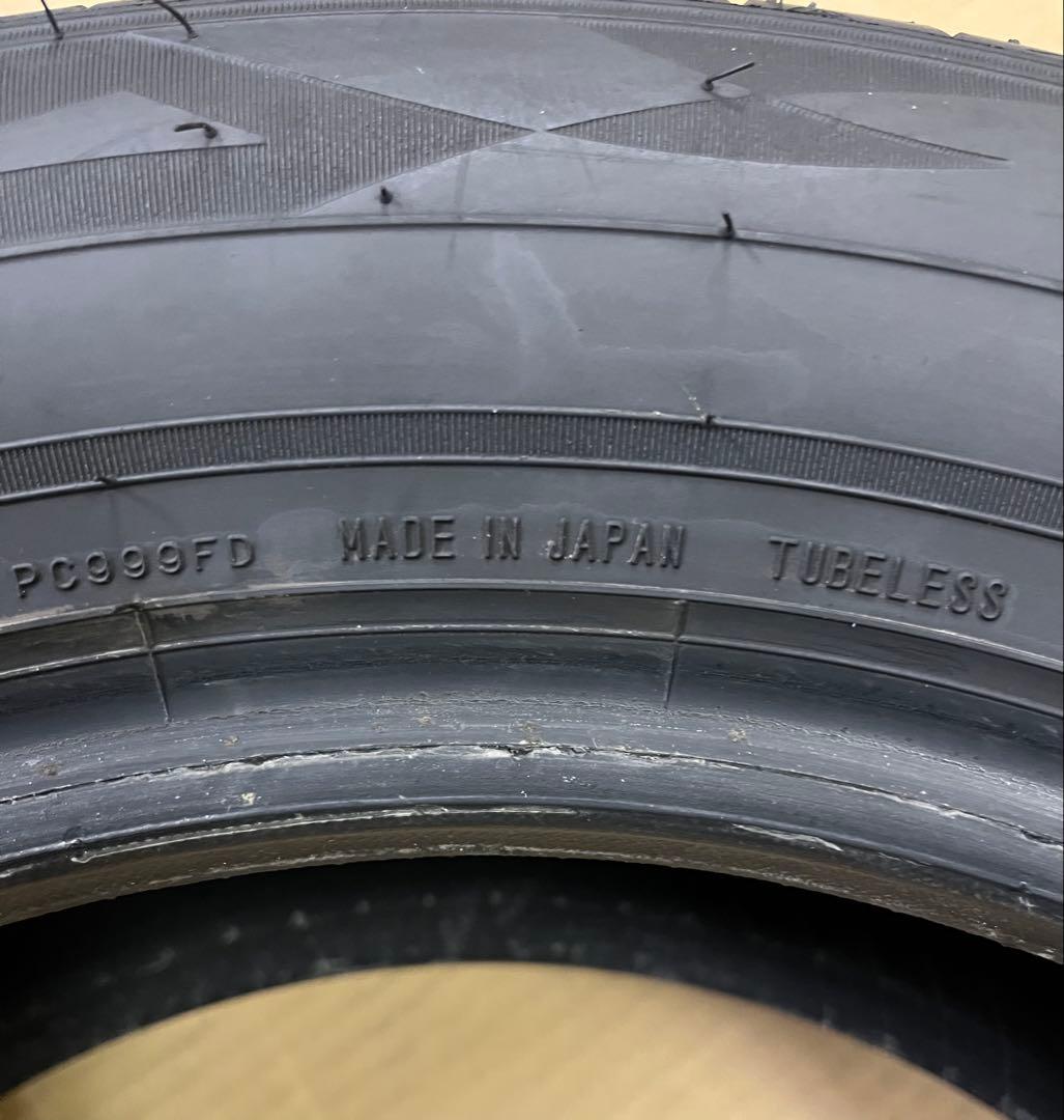 こーちゃん様中古①　送料込み　2本　RV505 205/60R16 92H