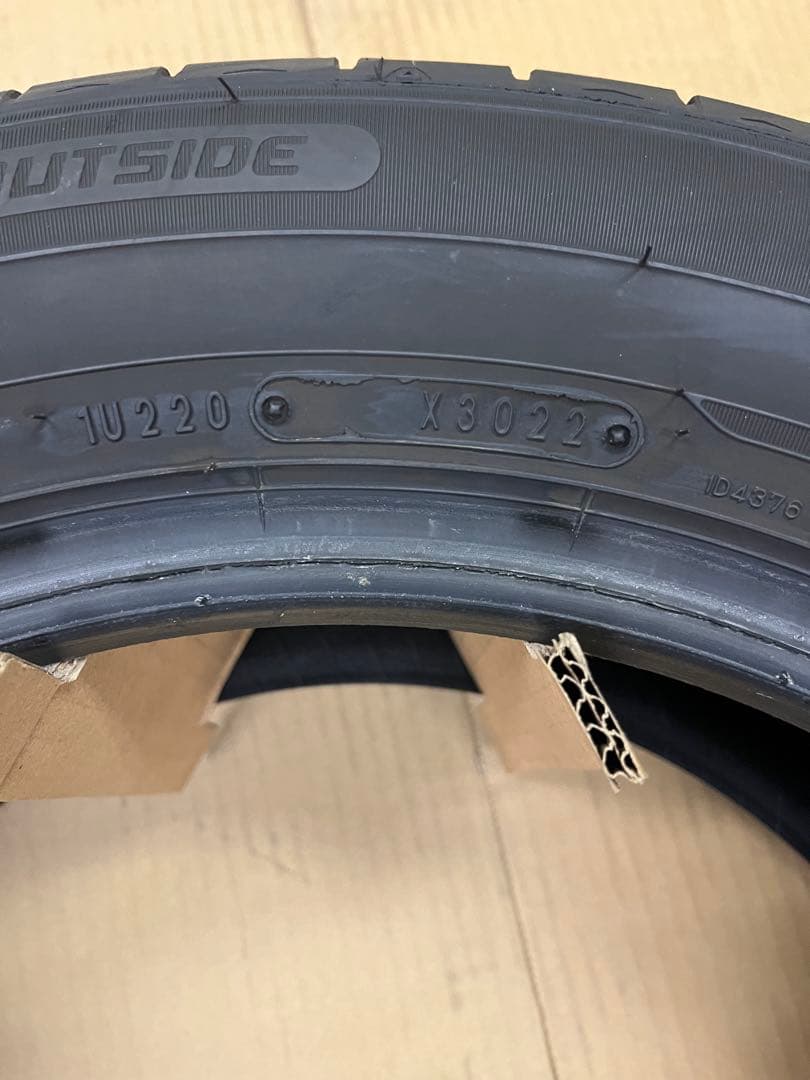 こーちゃん様中古①　送料込み　2本　RV505 205/60R16 92H