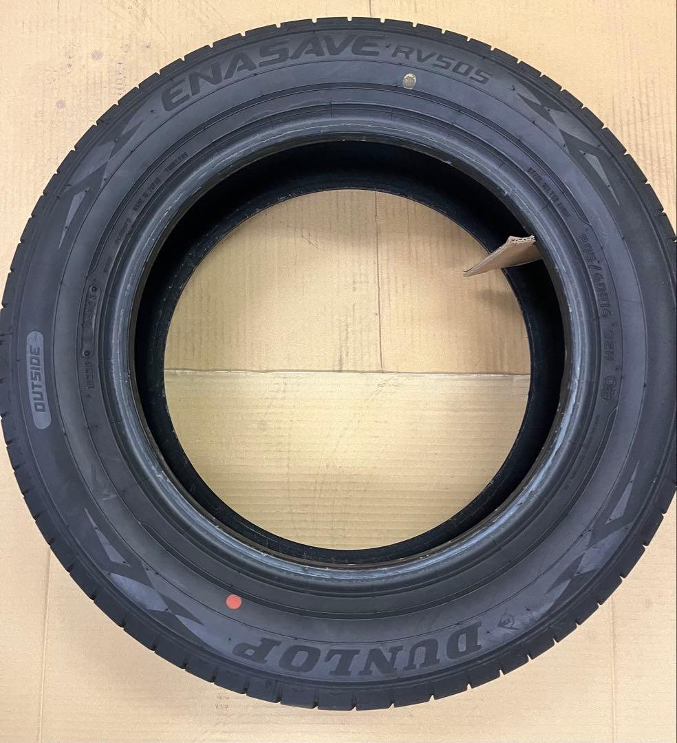 こーちゃん様中古①　送料込み　2本　RV505 205/60R16 92H
