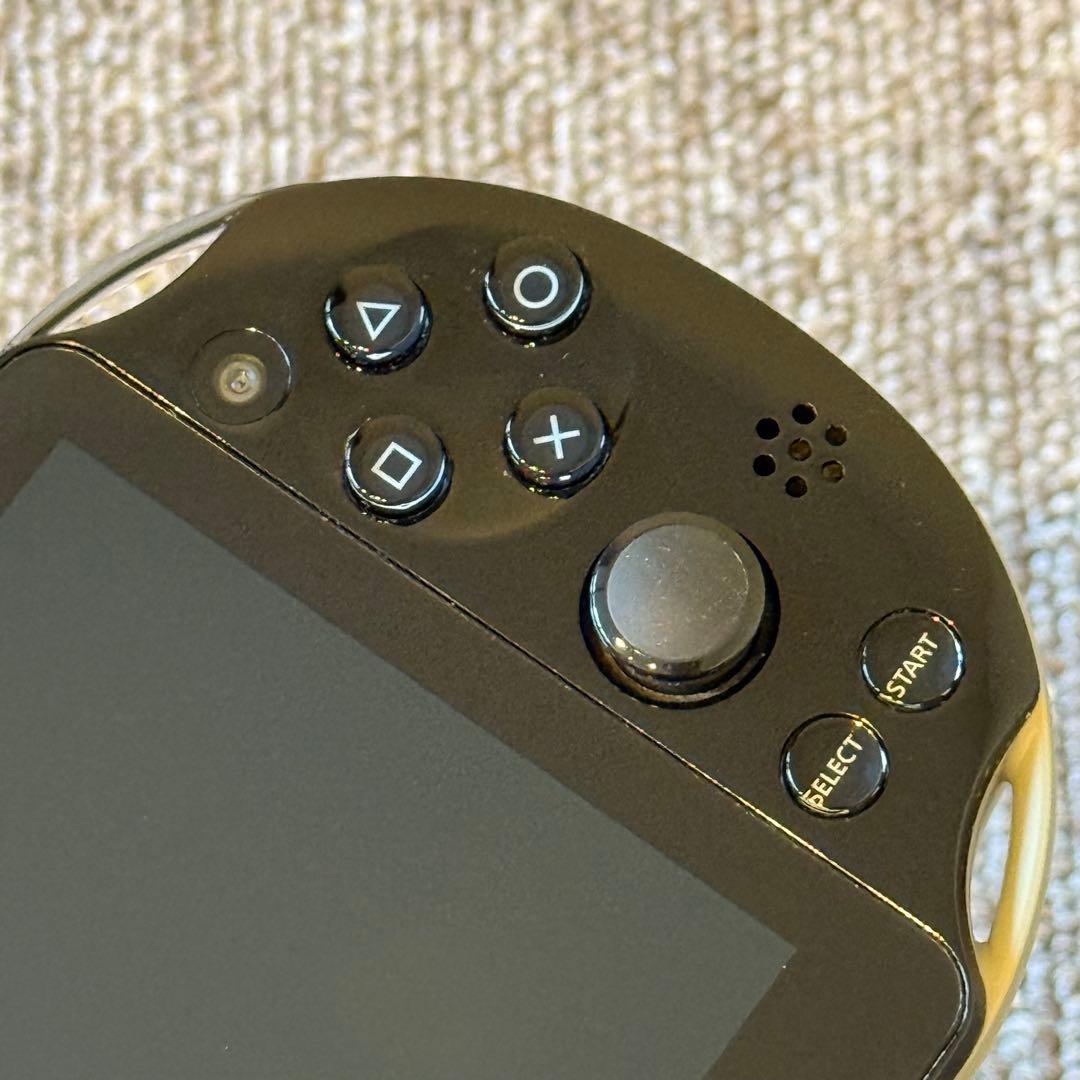 【美品】PSVITA PCH-2000 カーキ